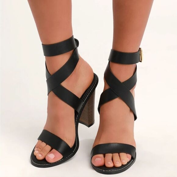 BRAND NEW LILIANA ANKLE STRAP POINTED TOE HIGH HEEL SANDAL - Picture 1 of 15